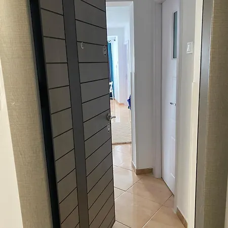 Garsoniera 552 Апартаменты