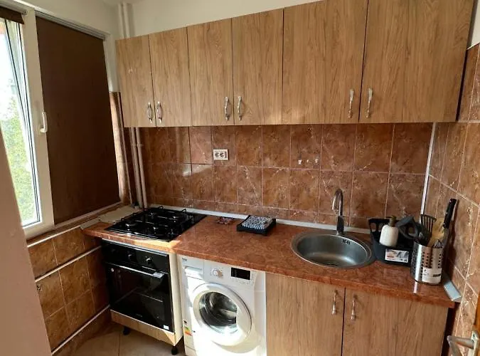 Апартаменти Garsoniera 552 Бухарест